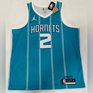 Nike Jordan Charlotte Hornets #2 LaMelo Ball Icon Swingman Jersey size XL.